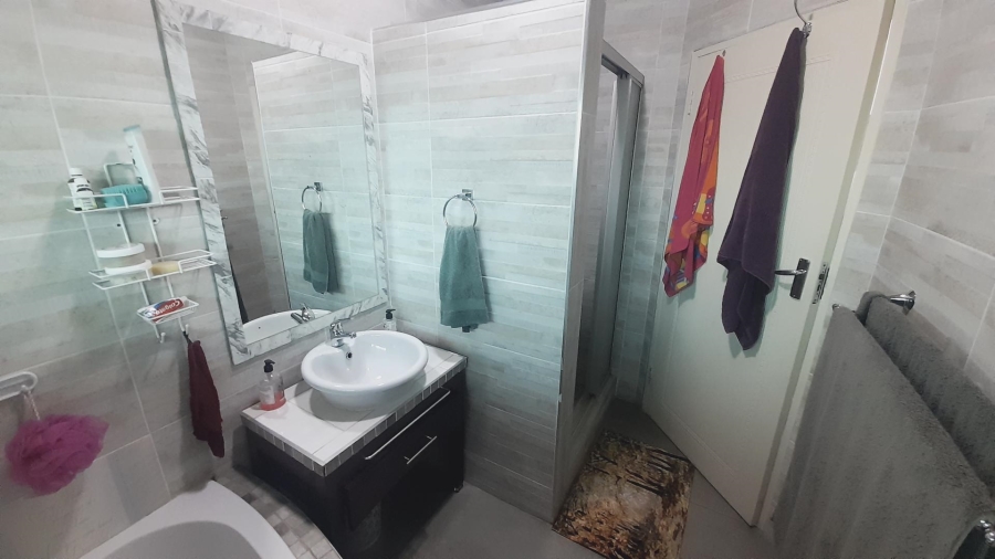 3 Bedroom Property for Sale in Schoemansville North West